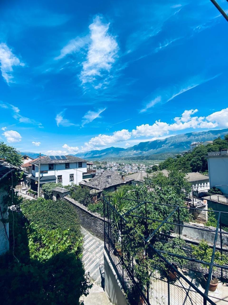 Hida Guest House Gjirokastër Exterior foto